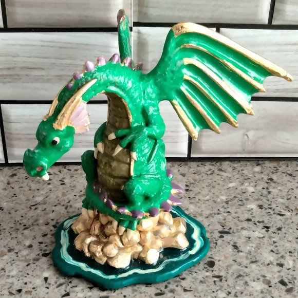 New Enameled Pewter Green Sitting Dragon Statue - Picture 5 of 9